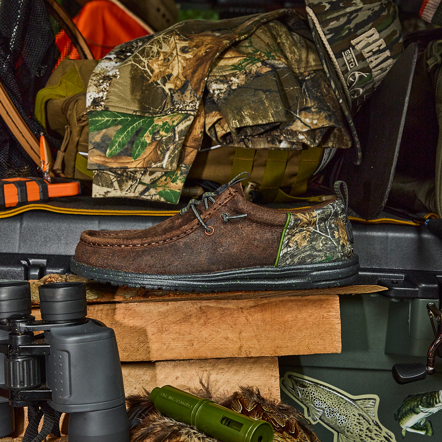 Wally Funk Realtree Edge Suede – Mole Brown/Camo - Image 2